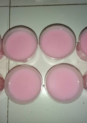 Foto resep Strawberry Pudding (lagi) (Simple)