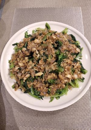 A picture of Indian Lettuce Top with Dried Shrimps.