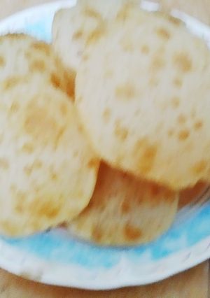 पूरी (Poori Recipe in Hindi) रेसिपी मुख्य फोटो