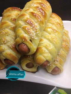 A picture of Sausage rolls.