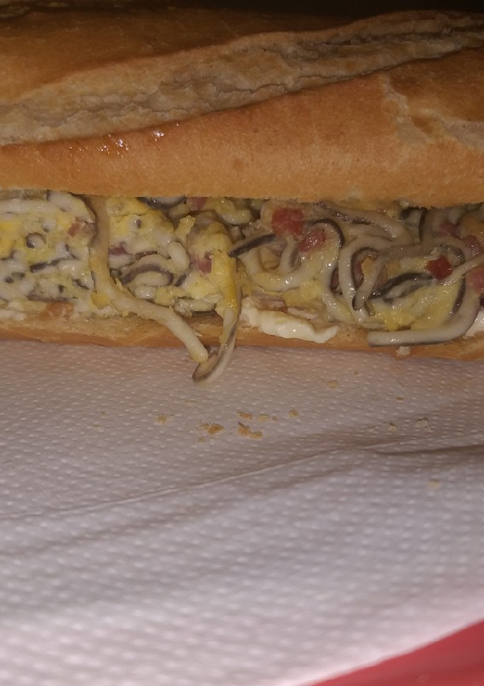 Una foto de Bocata última hora