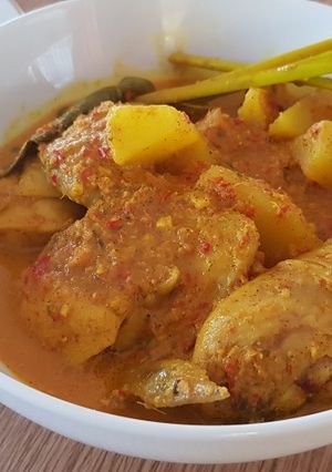 Foto resep Chicken Curry With Potatoes