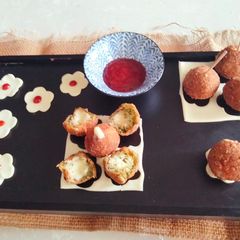 A picture of Zucchini Cheese Balls.