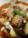 ต้มยำข้อไก่ใส่เห็ด
