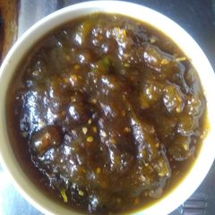 A picture of Green tomato chutney.