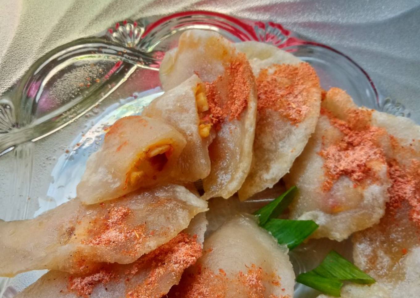 Jarum suntik diisi dengan ayam pedas