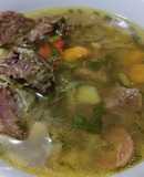 Caldo de res con viandas