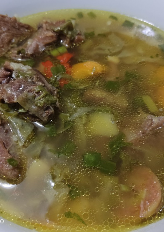 Una foto de Caldo de res con viandas