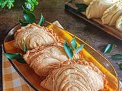 Gambar pastel karipap ayam