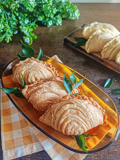 Foto resep Karipap (pastel lapis renyah isi ayam kari)