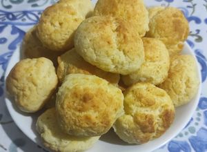Una foto de Escones de queso