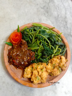 Foto resep Brambang Asem Daun Ubi Rambat
