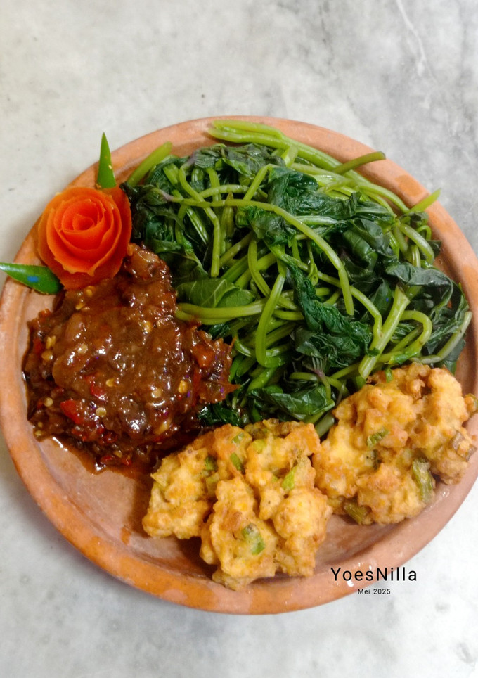 Foto resep Brambang Asem Daun Ubi Rambat