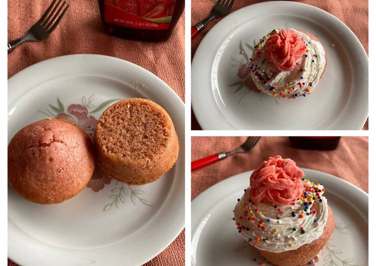 Flax Seed Strawberry Cupcake (eggless)