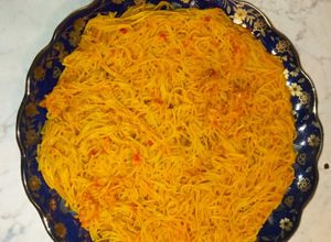 صورة لوصفة السباغيتي بالحم والخضراوات 👌😋