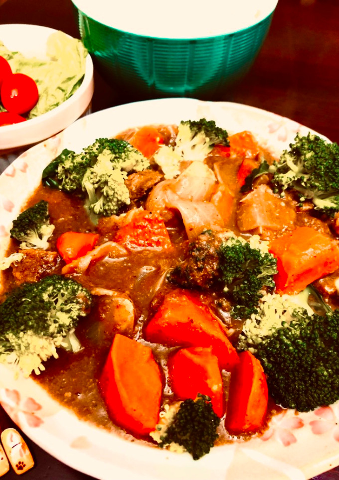 Una foto de Estofado de Carne Japonés BIF SITUE🇺🇾🇯🇵ビーフシチュー