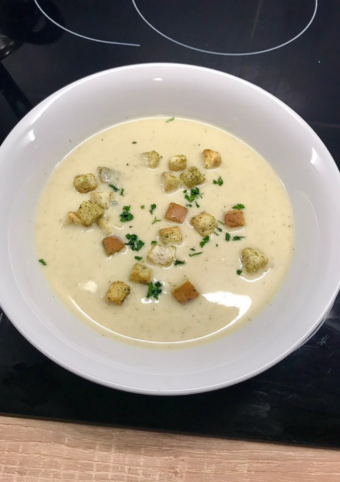 Fokhagymakrémleves recept fotója