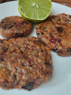 Una foto de Hamburguesas de berenjena😜🥰🤪!!!