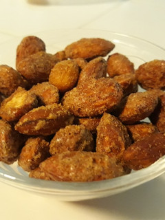 A picture of Cinnamon Candied Almonds.
