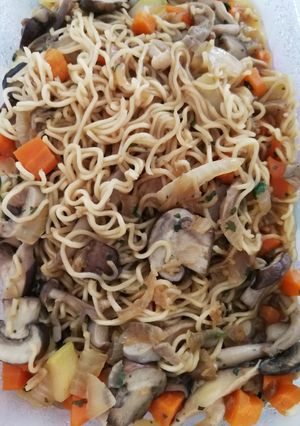 Una foto de Noodles con setas 🍄