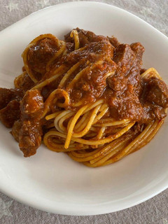 Una foto de Espaguetis con Ragú “a mi manera”