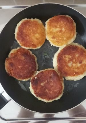 A picture of Aloo ki tikki.