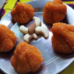 A picture of Carrot modak.