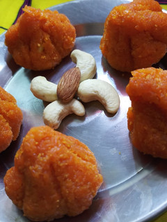 A picture of Carrot modak.