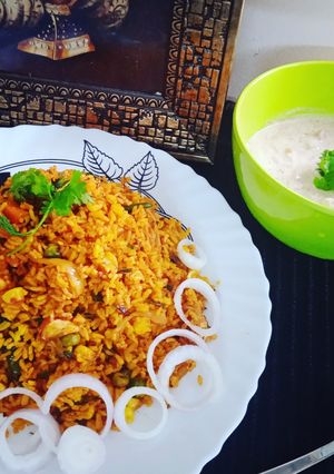 तवा पुलाव (Tawa Pulao recipe in Hindi) रेसिपी मुख्य फोटो