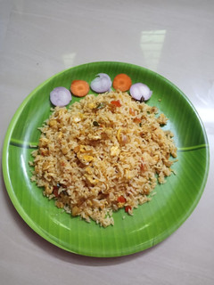 முட்டை சாதம் (Egg Rice recipe in tamil) செய்முறை முக்கிய புகைப்படம்