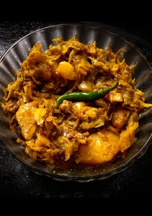 বাঁধাকপির তরকারি (bandhakopir tarkari recipe in Bengali) রেসিপির প্রধান ছবি