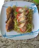 Enchiladas verdes con pollo frito