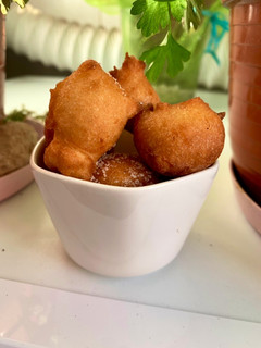 Una foto de Buñuelos de mi abuela - fáciles y pocos ingredientes