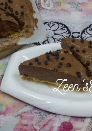A picture of Fluffy Dark Chocolate No Bake Mousse Cake.