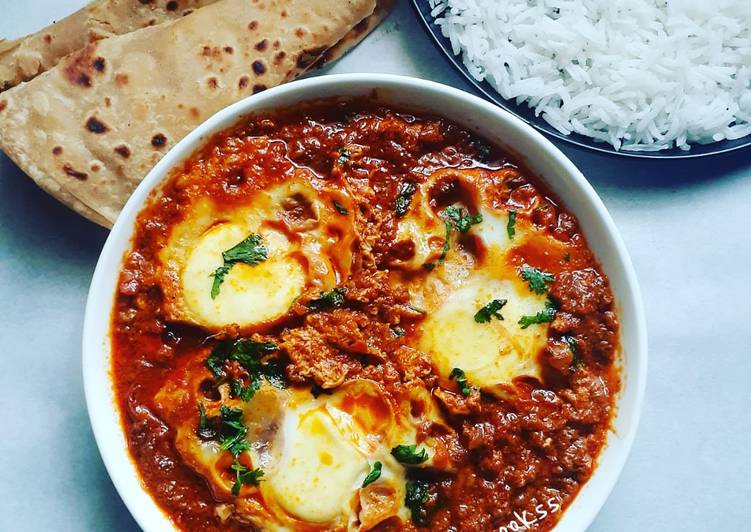 Poached Egg Curry