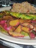 Tacos veganos de lechuga con rabanitos