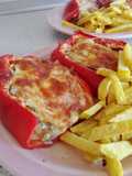 Pimiento rojo relleno de butifarra