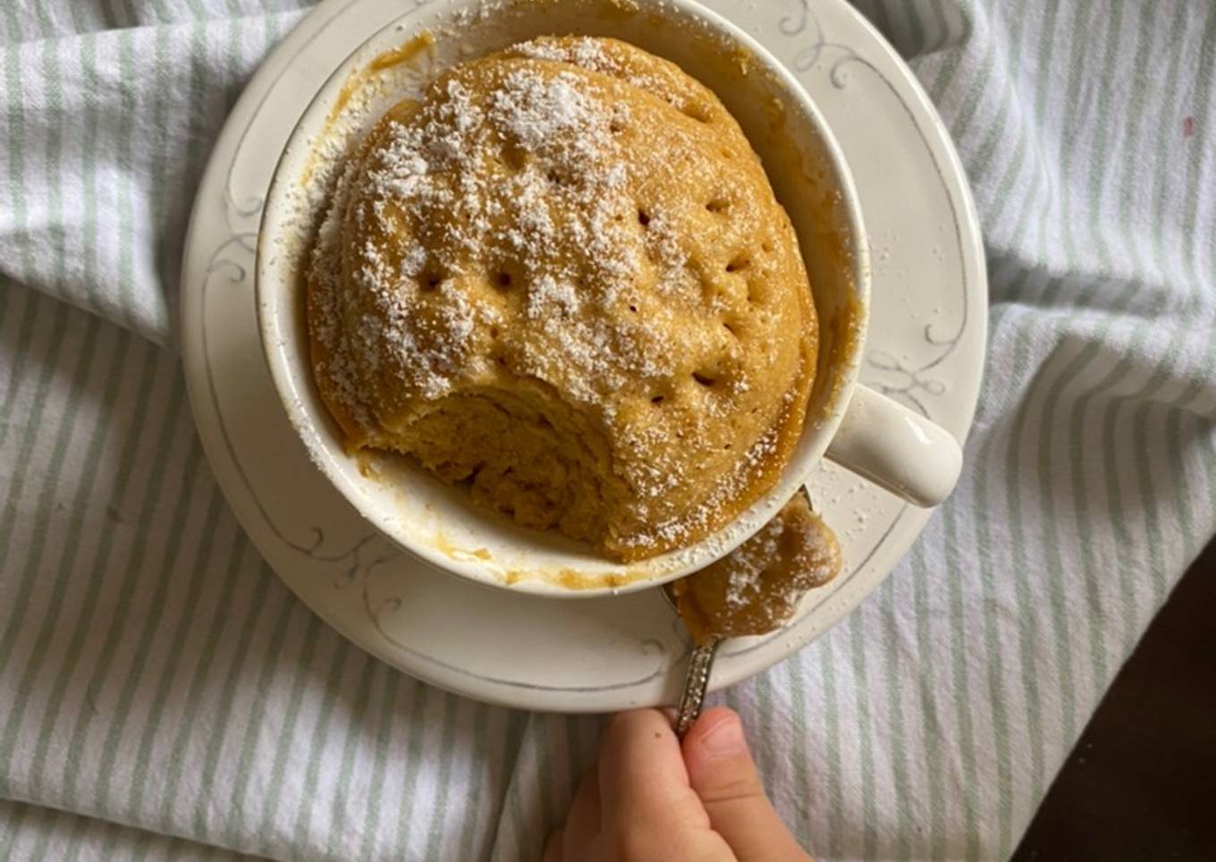 Mug cake keto de 4 ingredientes