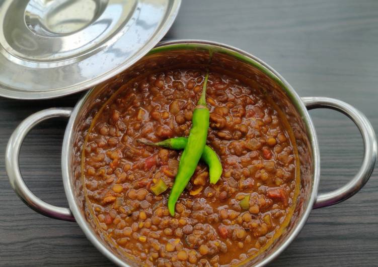Black lentil/madoor dal recipe