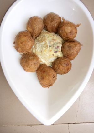 A picture of Yam balls.