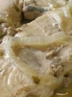 Una foto de Atún encebollado