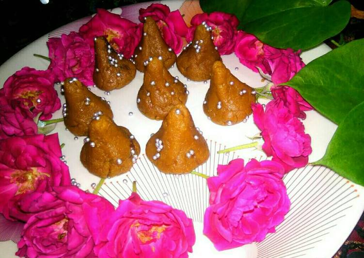 Recipe of Any-night-of-the-week Biscuits modak with tutifruti filling
