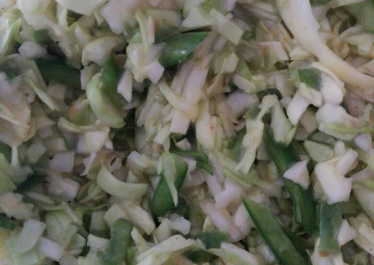 Easy cabbage salad