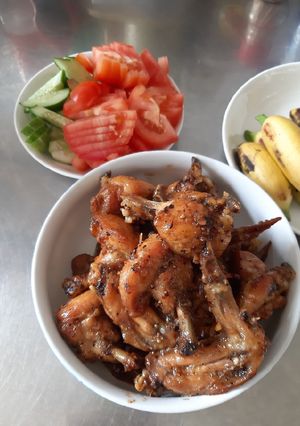 Hình của món Cánh gà chiên nước mắm.
