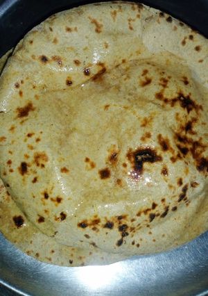 गेहूं के आटे की रोटी (gehu ke aate ki roti recipe in Hindi) रेसिपी मुख्य फोटो