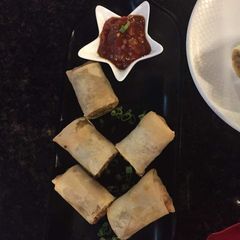 A picture of Instant Rice rolls.