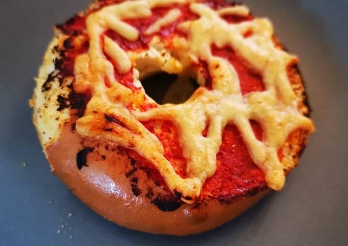 Recipe of Any-night-of-the-week George&#39;s Pizza Bagels!