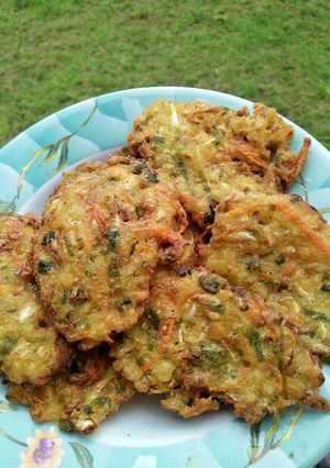 Foto resep Bakwan Sayur Renyah (Takaran Sendok)