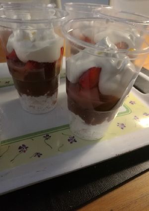 Una foto de Copa individual de Frutillas
