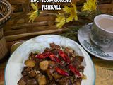 Kuey teow goreng fishball